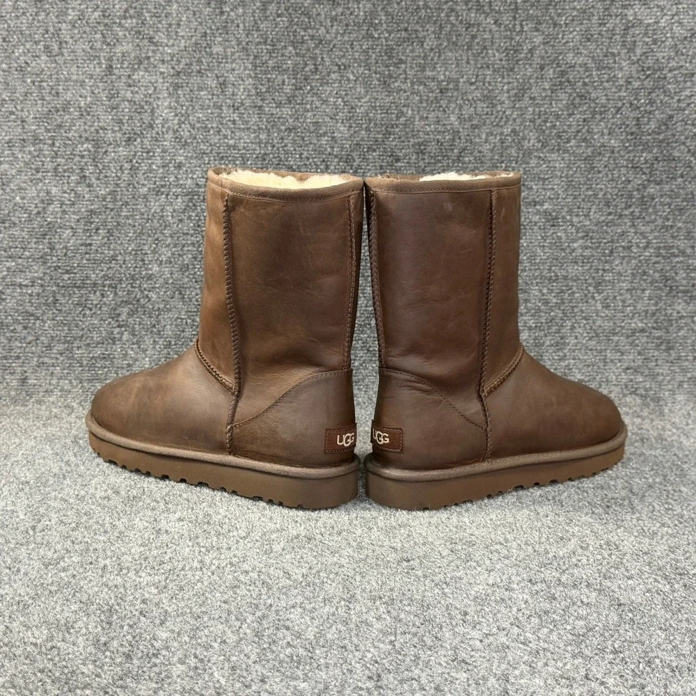 UGG Classic Short Leather Boots Women's 9 Brown Shearling Lined Winter Snow